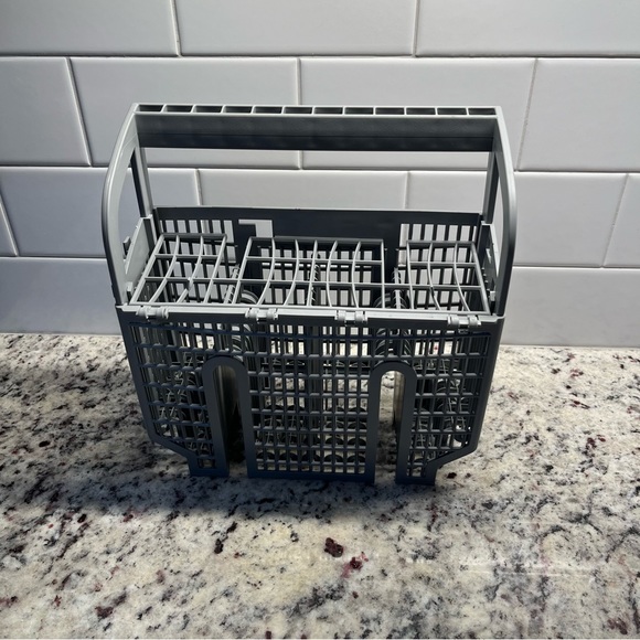 Bosch authentic dishwasher cutlery basket - Picture 1 of 6